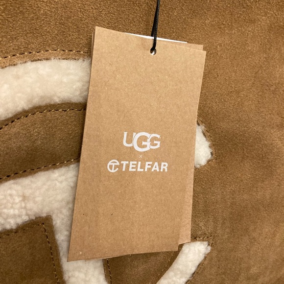 TELFAR x UGG Medium Chestnut-Coloured Suede and Sheepskin Shopping Bag - Picture 5 of 5